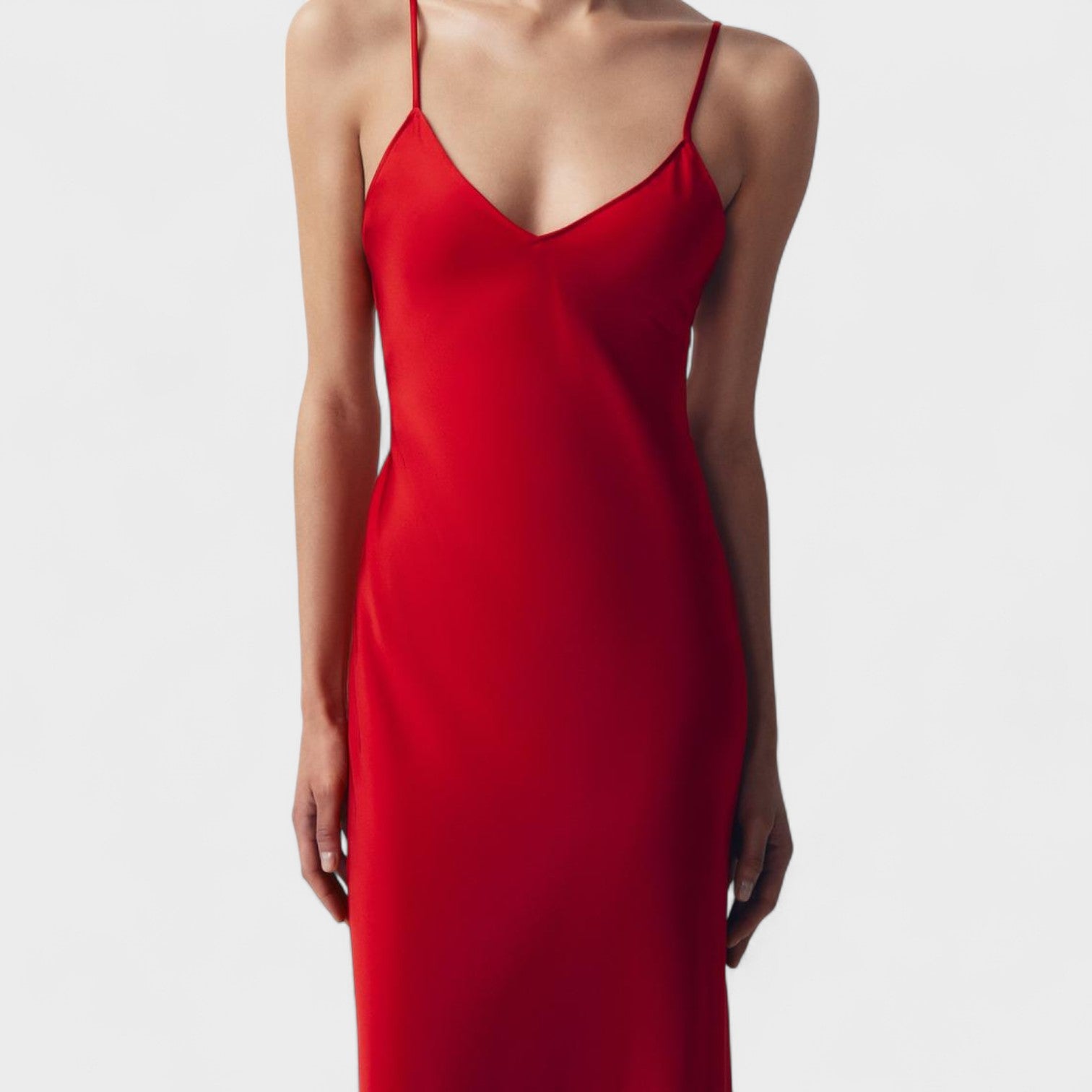 Aililis - Chic Evening Gown - Charlotte & Willow, front