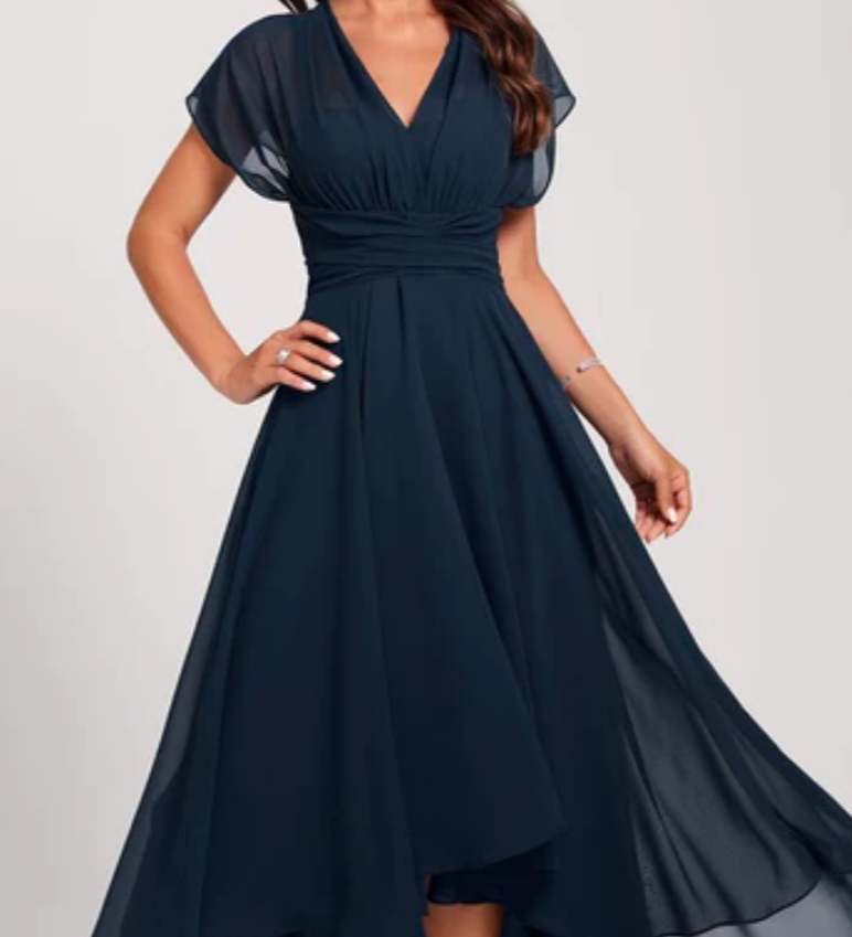 Fiona - Chic Midi Dress - Charlotte & Willow