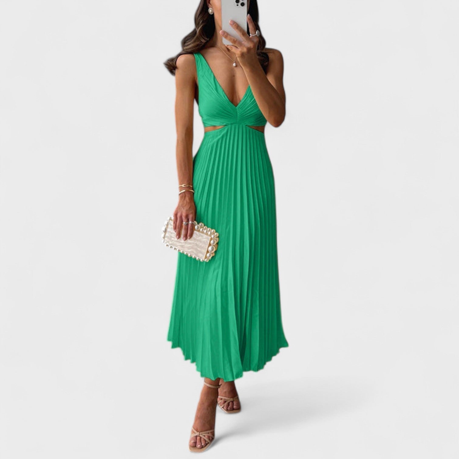 Maureen - Midi Dress with Pleated Design - Charlotte & Willow, detail