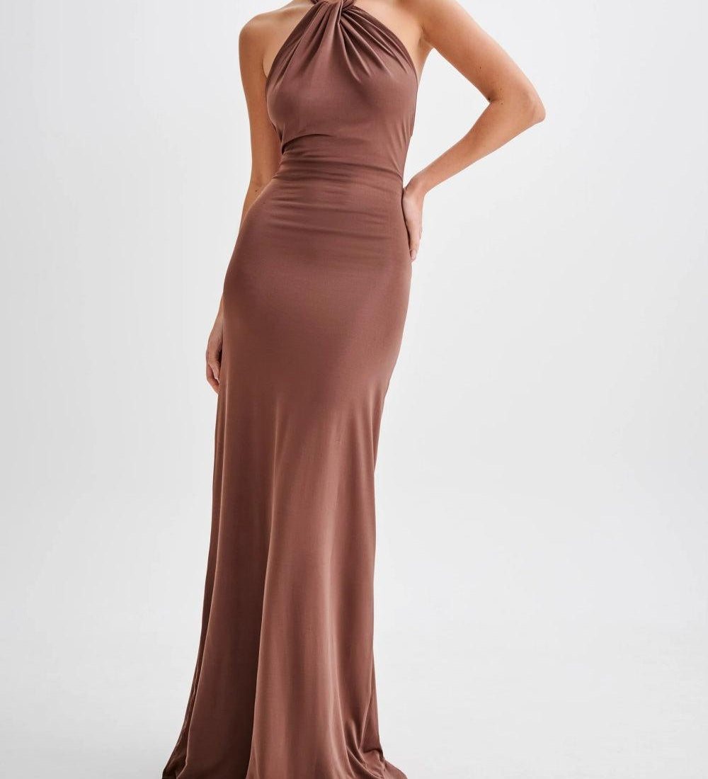 Caoimhe - Chic Long Maxi Dress - Charlotte & Willow