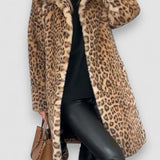 Clara - Chic Leopard Print Coat