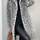 Clara - Chic Leopard Print Coat
