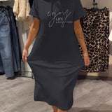 Inès - Chic Hooded Dress