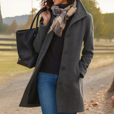 Sarah | Elegant Coat with Embracing Warmth and Timeless Style