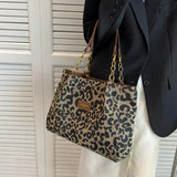 Élise - Stylish Leopard Print Tote