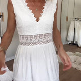 Céline - Elegant Long Lace Gown