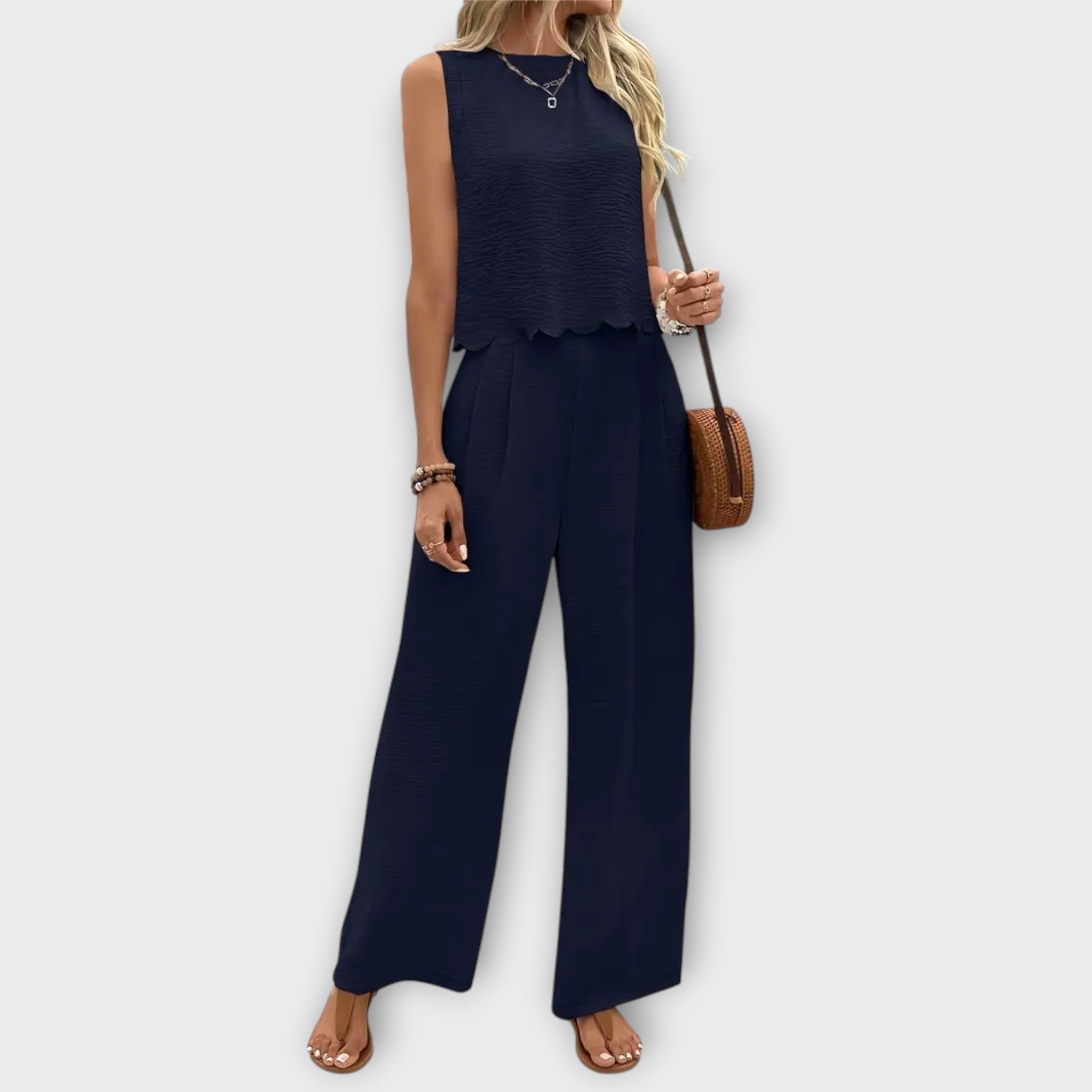 Medbh - Chic Tailored Vest Pants - Charlotte & Willow, detail