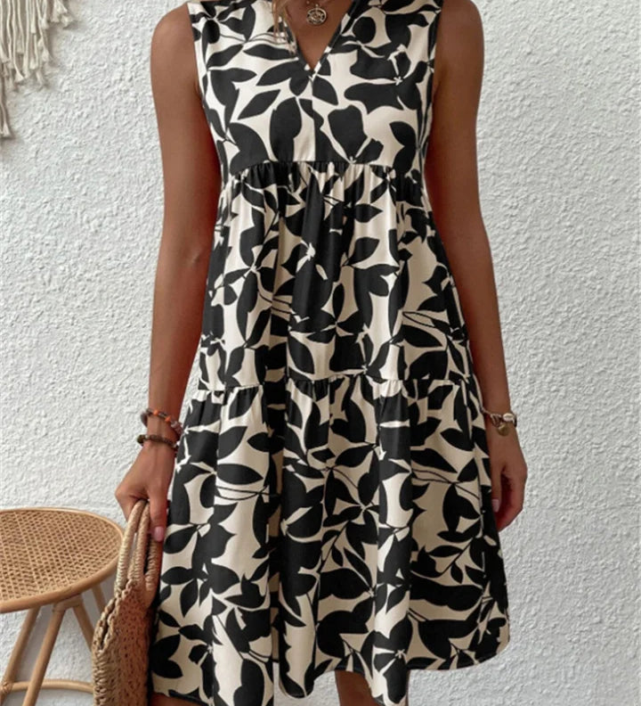 Gormfhlaith - Graceful Floral Gown - Charlotte & Willow, detail
