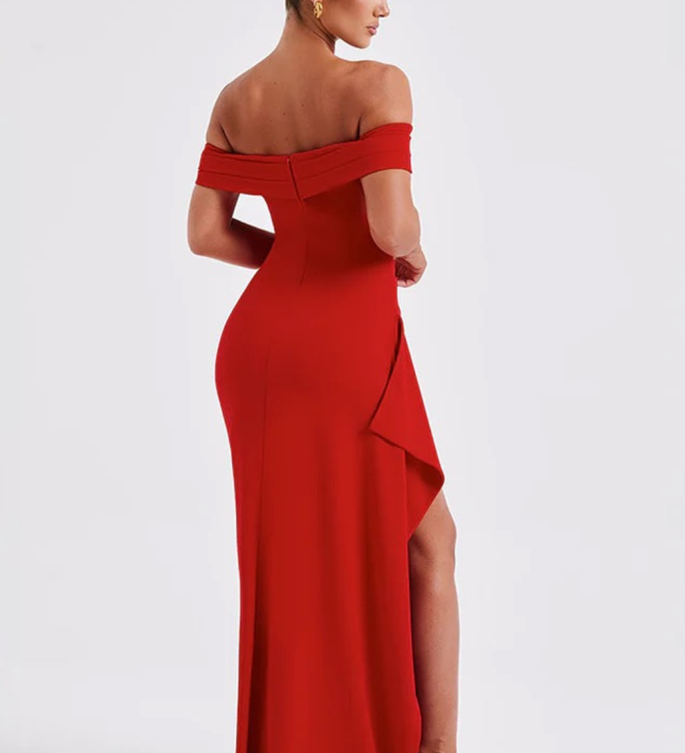 Damhnait - Chic Maxi Dress
