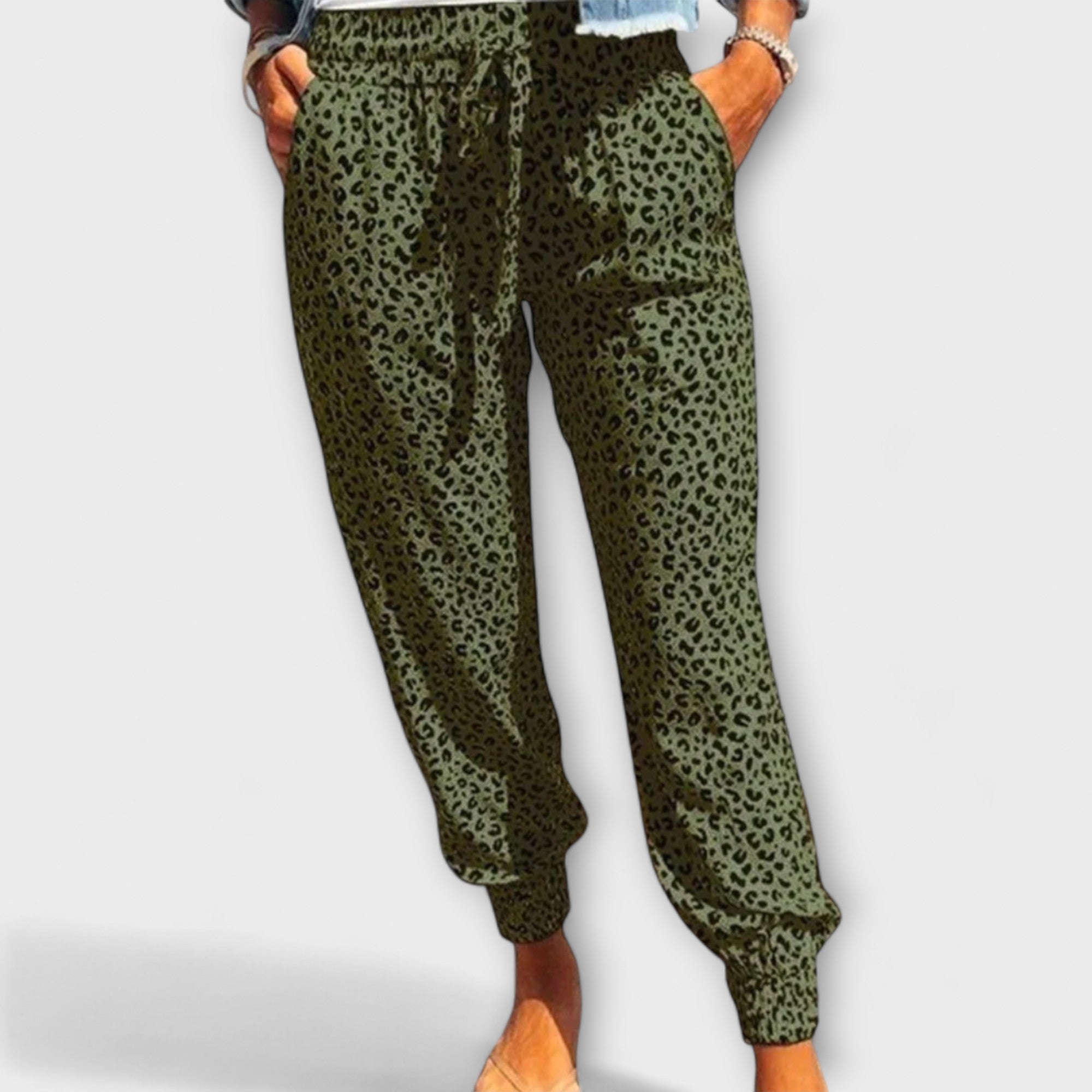 Gráinne - Relaxed Fit Leopard Print Trousers - Charlotte & Willow