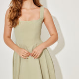 Justine - Chic Midi Dress