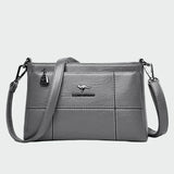 Fanny - Chic Bordeaux Handbag
