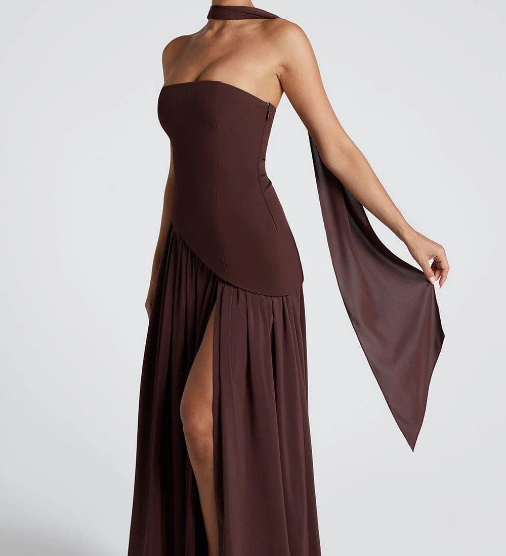 Iseult - Elegant Maxi Dress