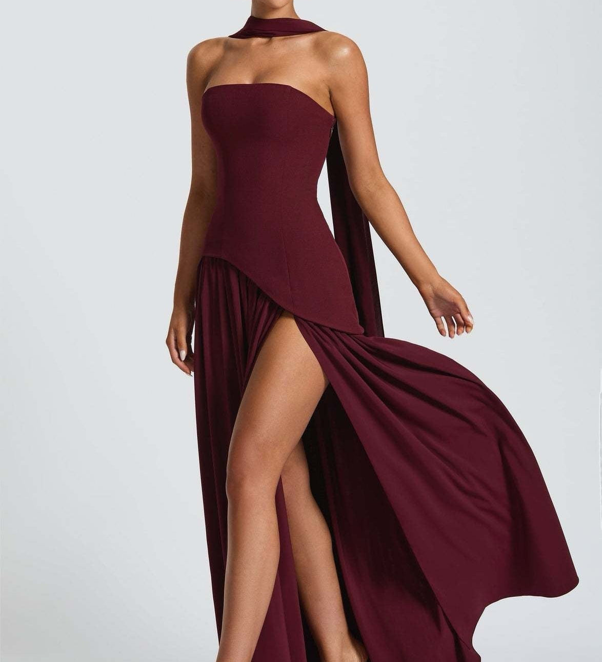 Iseult - Elegant Maxi Dress