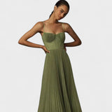 Clara - Elegant Pleated Maxi Dress