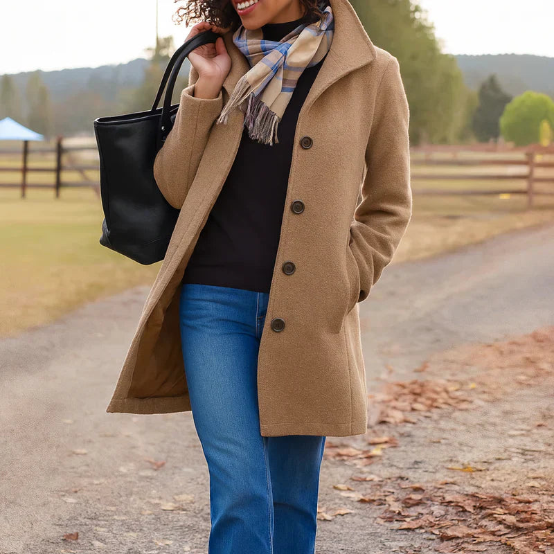 Sarah | Elegant Coat with Embracing Warmth and Timeless Style
