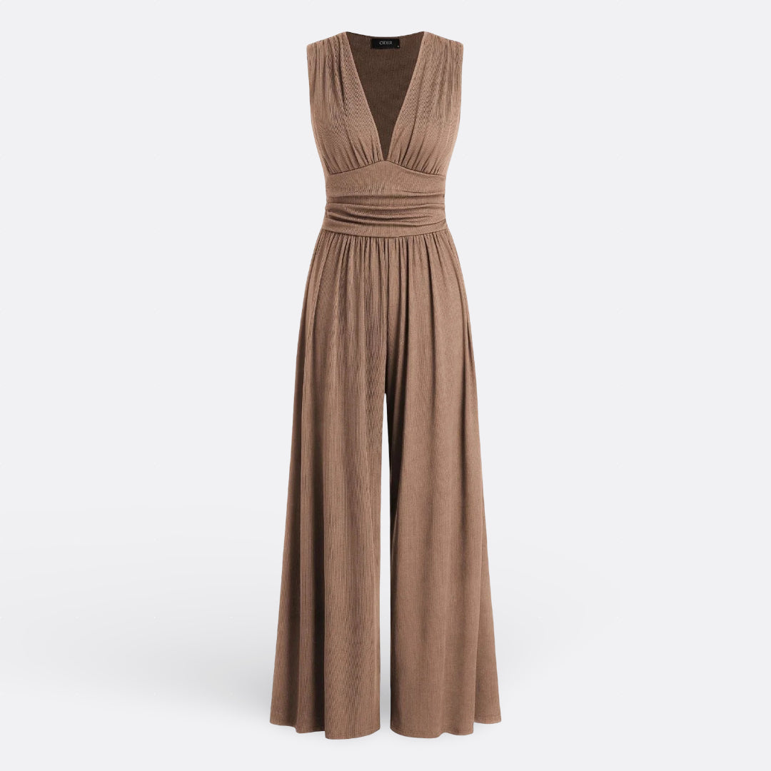 Rita - Stylish Mono Elegance - Charlotte & Willow, styled look