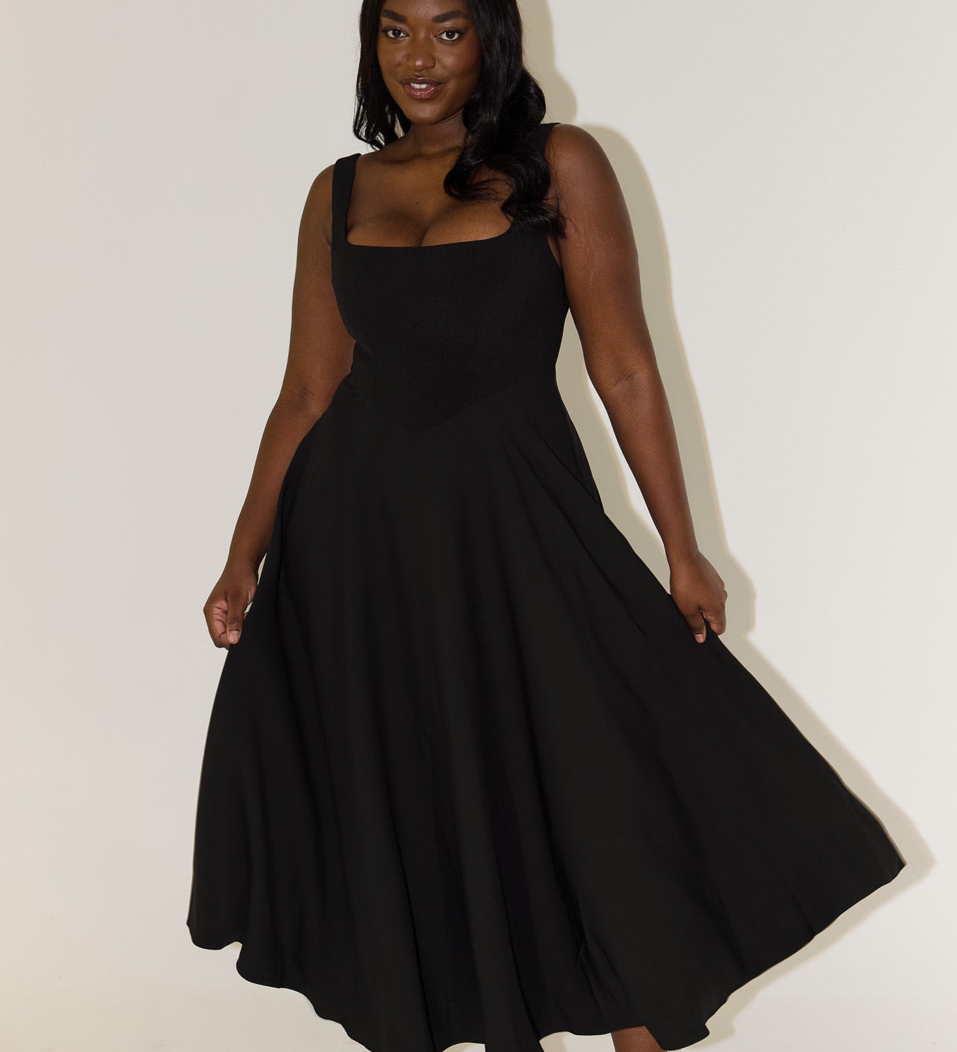 Brighid - Chic Midi Dress - Charlotte & Willow, product photo 9