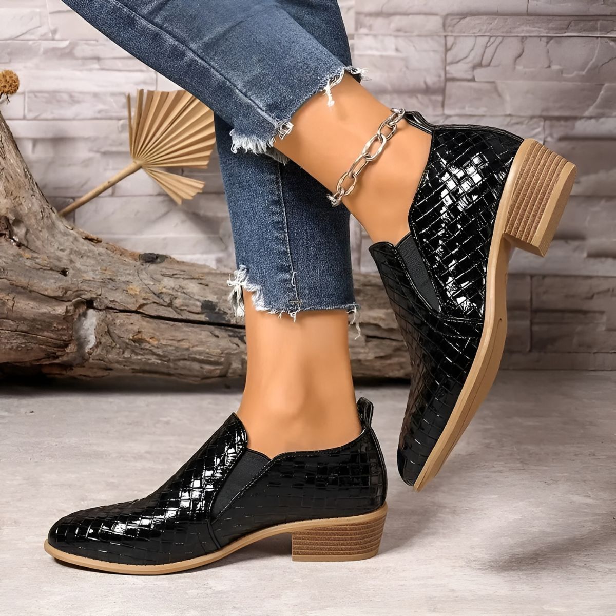 Damhnait - Plant-Based Oxford Shoes - Charlotte & Willow, front