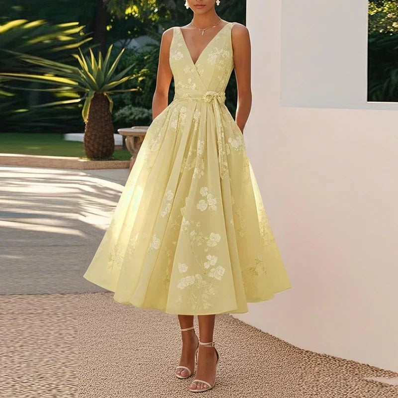 Órla - Chic Midi Dress - Charlotte & Willow, front