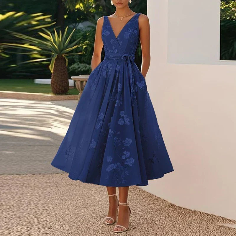 Órla - Chic Midi Dress - Charlotte & Willow, styled look