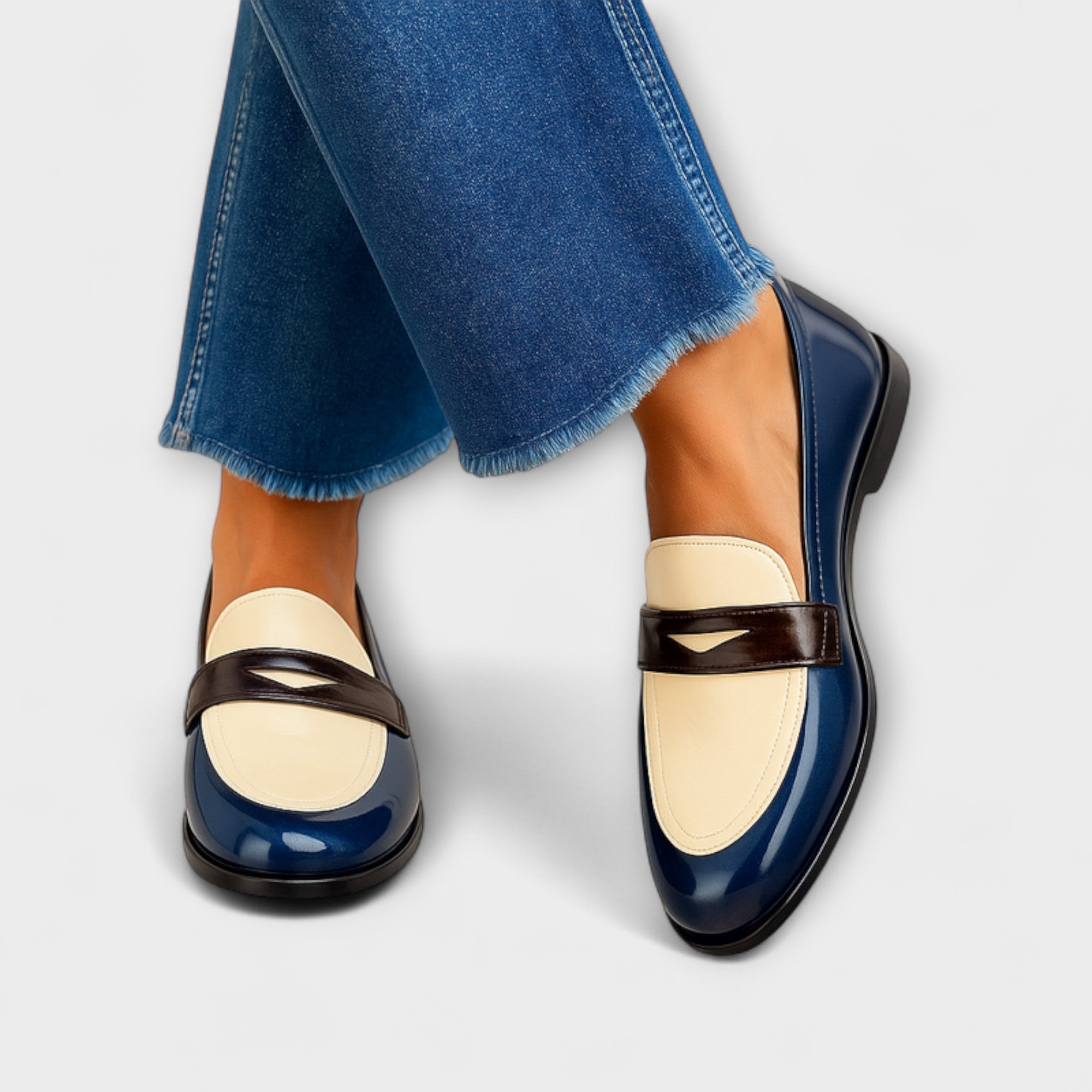 Gobnait - Chic Two-Tone Loafers - Charlotte & Willow