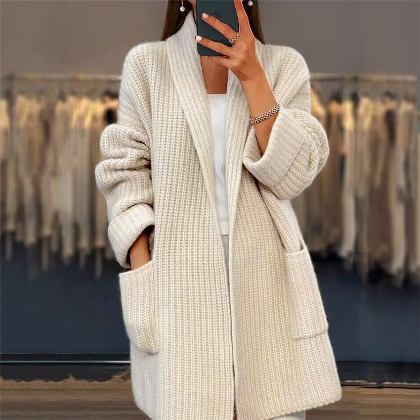 Justine - Cozy Elegance Cardigan - Charlotte & Willow, detail