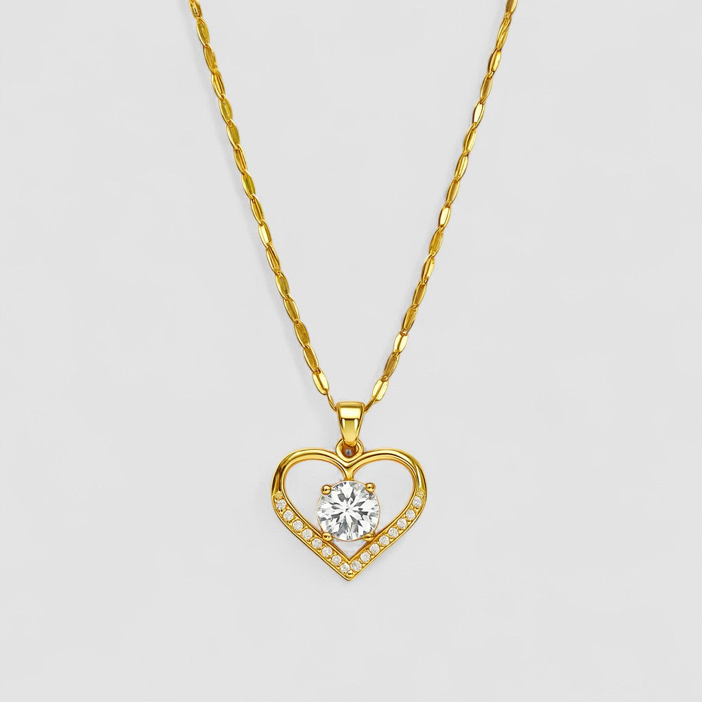 Saoirse - Gold Heart Necklace - Charlotte & Willow