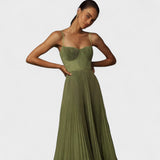 Clara - Elegant Pleated Maxi Dress