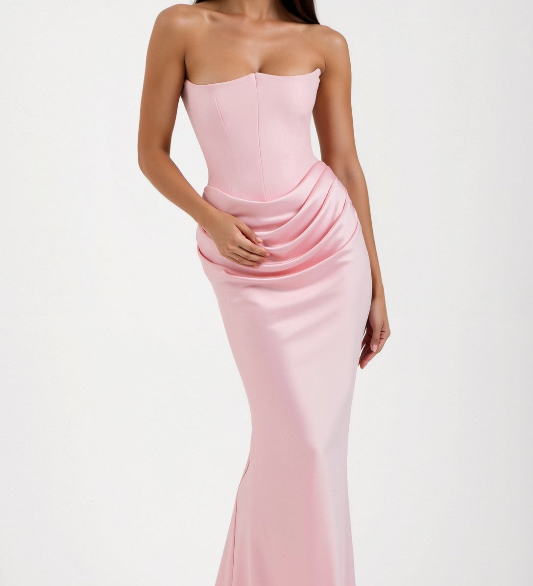 Aveen - Graceful Maxi Dress