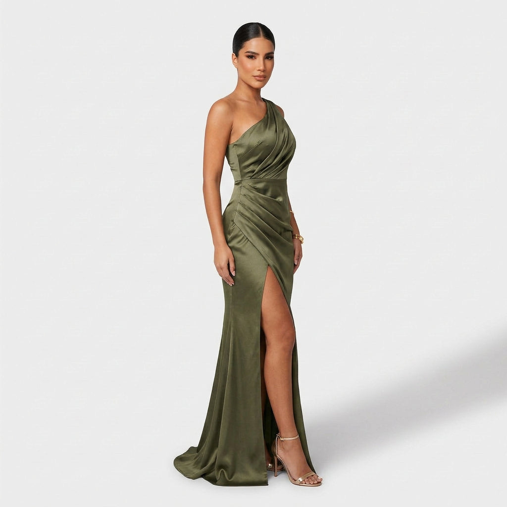 Maureen - Chic Maxi Dress - Charlotte & Willow, front