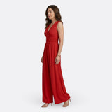 Clara - Stylish Mono Elegance