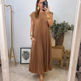 Élodie - Flowing Pleated Maxi Dress