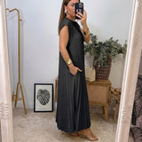 Élodie - Flowing Pleated Maxi Dress