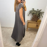 Inès - Flowing Pleated Maxi Dress