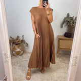 Inès - Flowing Pleated Maxi Dress