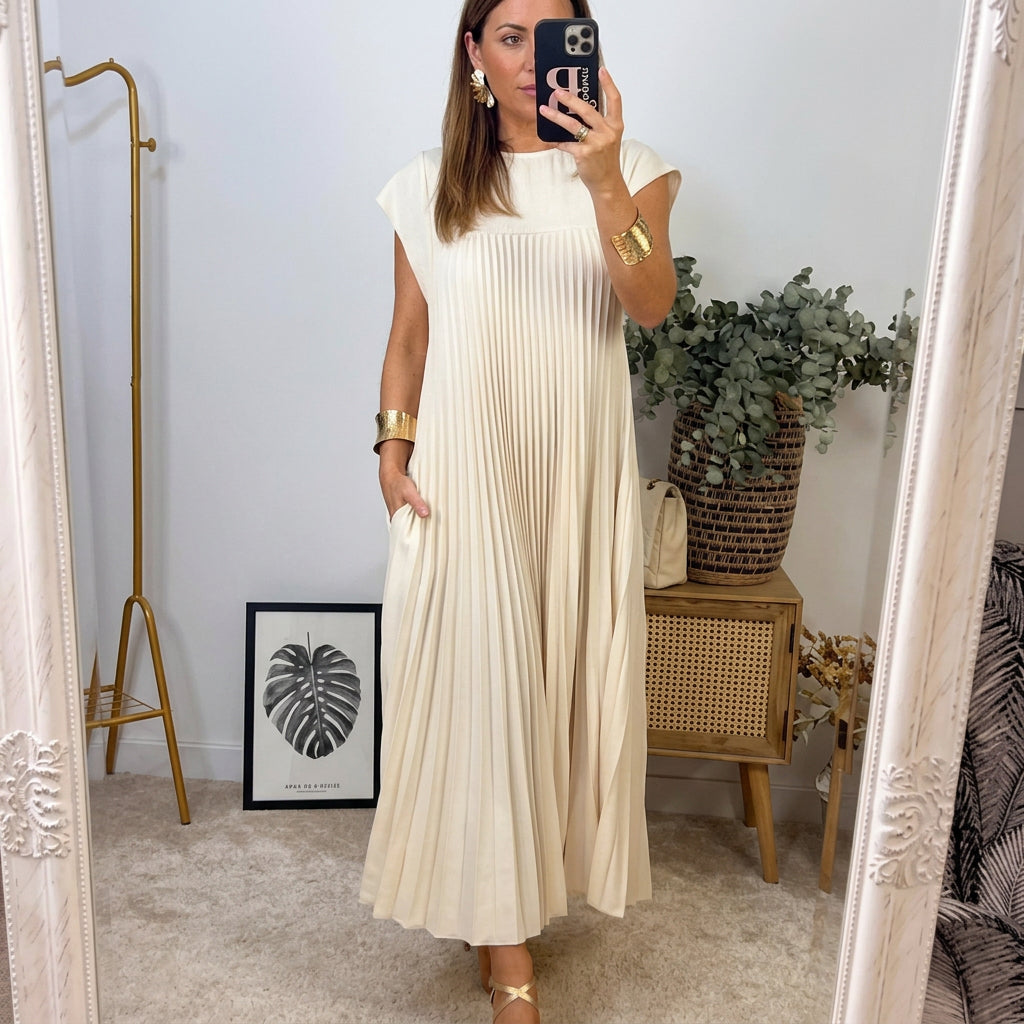 Anaïs - Flowing Pleated Maxi Dress - Charlotte & Willow, front