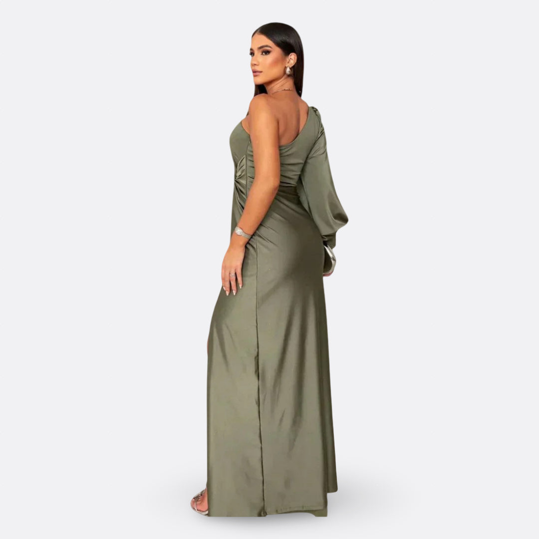 Concepta - Chic Maxi Dress - Charlotte & Willow, front