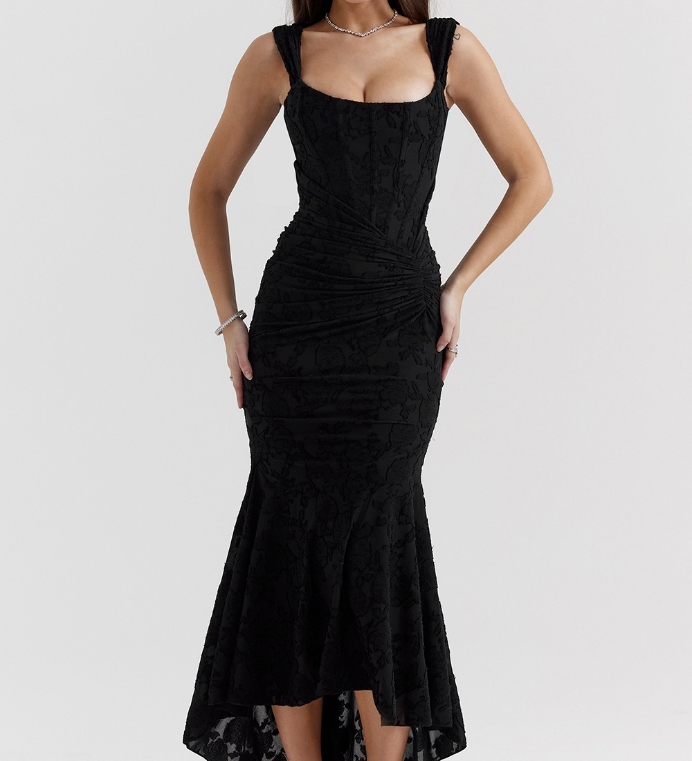 Nóra - Chic Maxi Dress - Charlotte & Willow, product photo 10