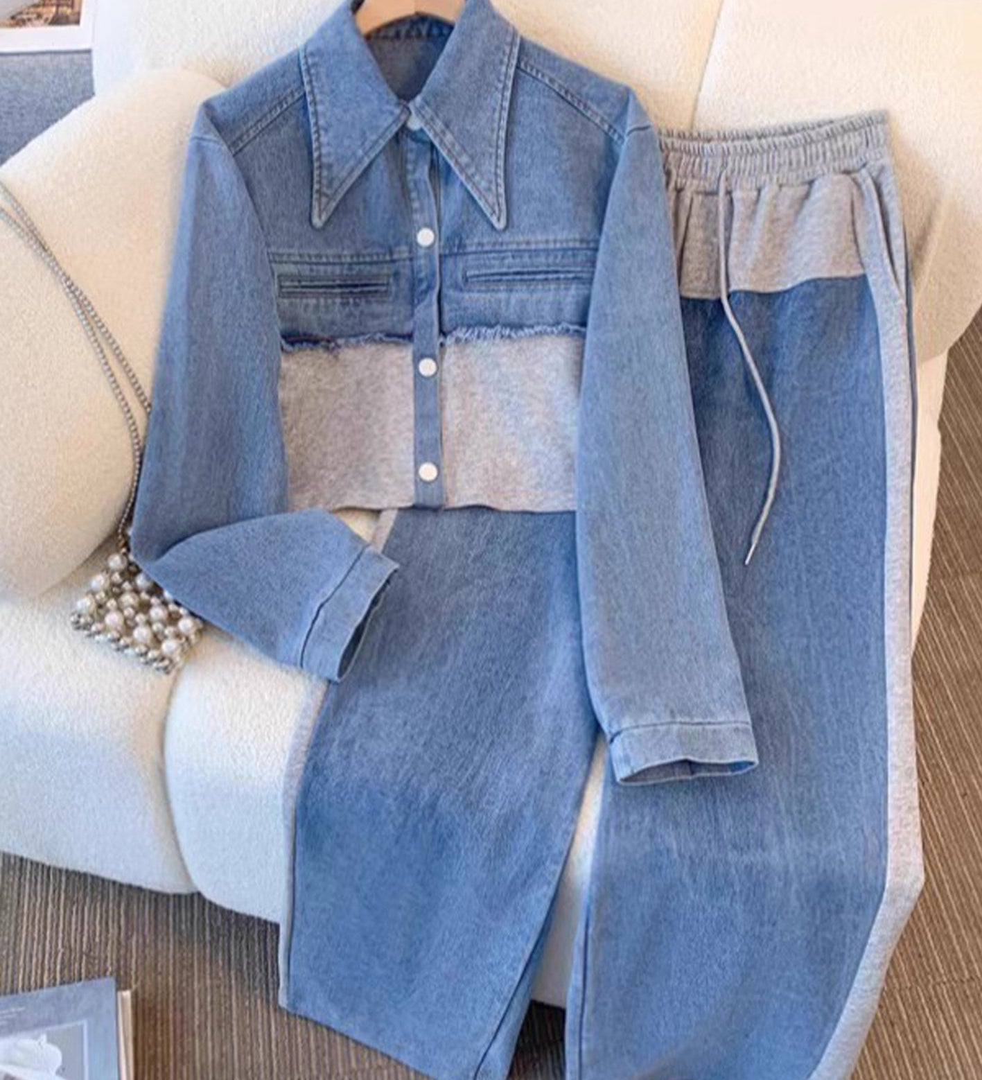 Niamh - Stylish Two-Piece Jacket and Trouser Set